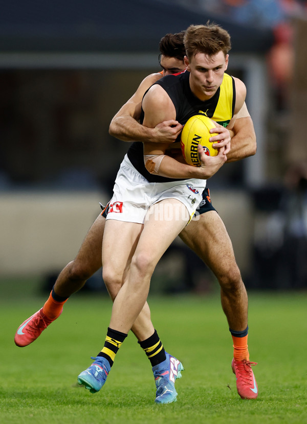 AFL 2025 Round 12 - GWS v Richmond - A-59760947
