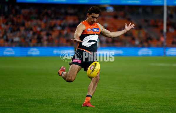 AFL 2025 Round 12 - GWS v Richmond - A-59762875