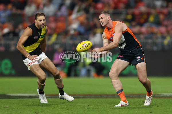 AFL 2025 Round 12 - GWS v Richmond - A-59766153
