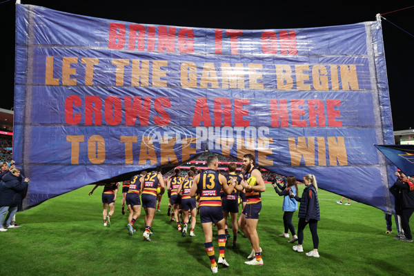 AFL 2025 Round 12 - Sydney v Adelaide - A-59768964