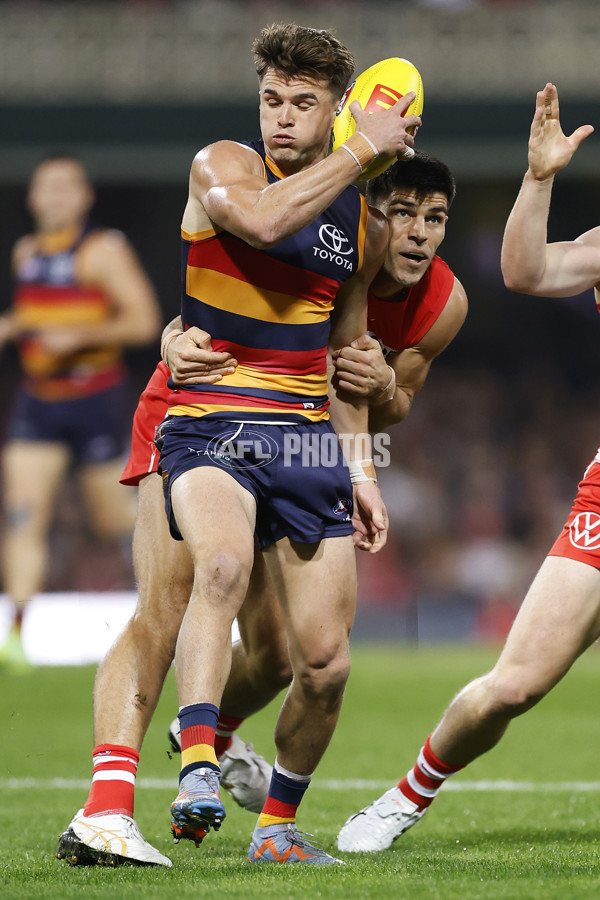 AFL 2025 Round 12 - Sydney v Adelaide - A-59771114