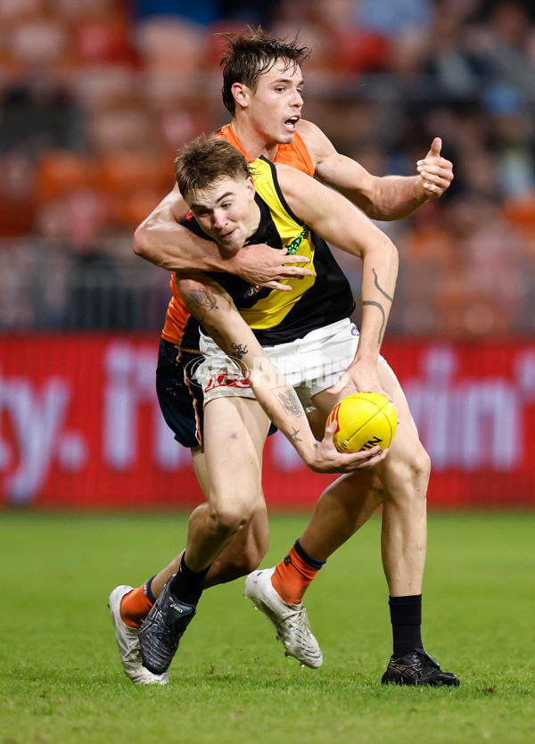 AFL 2025 Round 12 - GWS v Richmond - A-59771117