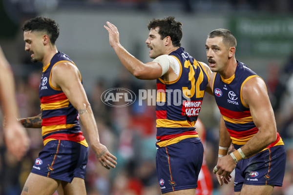 AFL 2025 Round 12 - Sydney v Adelaide - A-59771146