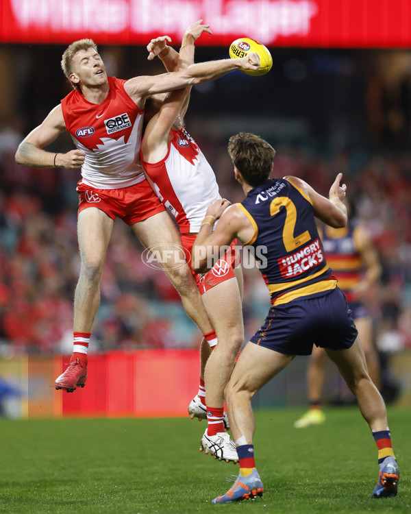 AFL 2025 Round 12 - Sydney v Adelaide - A-59771657