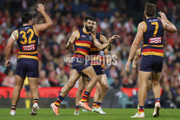 AFL 2025 Round 12 - Sydney v Adelaide - A-59771658