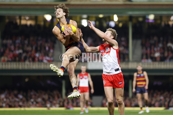 AFL 2025 Round 12 - Sydney v Adelaide - A-59771672