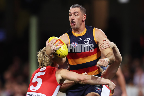 AFL 2025 Round 12 - Sydney v Adelaide - A-59773821