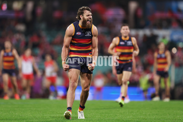 AFL 2025 Round 12 - Sydney v Adelaide - A-59773836