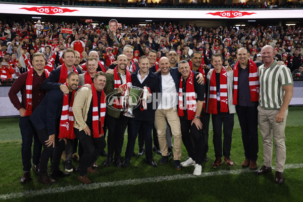 AFL 2025 Round 12 - Sydney v Adelaide - A-59773871