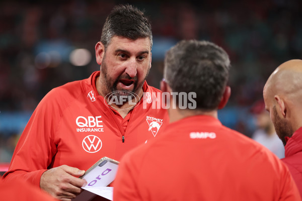 AFL 2025 Round 12 - Sydney v Adelaide - A-59774528