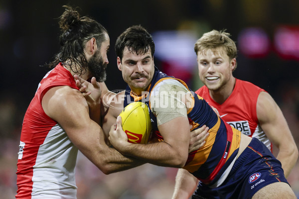 AFL 2025 Round 12 - Sydney v Adelaide - A-59774529
