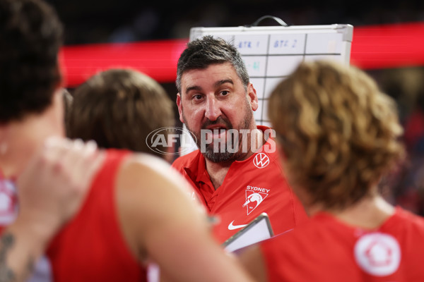 AFL 2025 Round 12 - Sydney v Adelaide - A-59774531