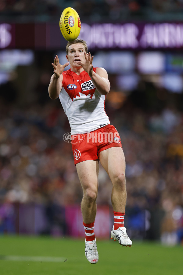 AFL 2025 Round 12 - Sydney v Adelaide - A-59776347