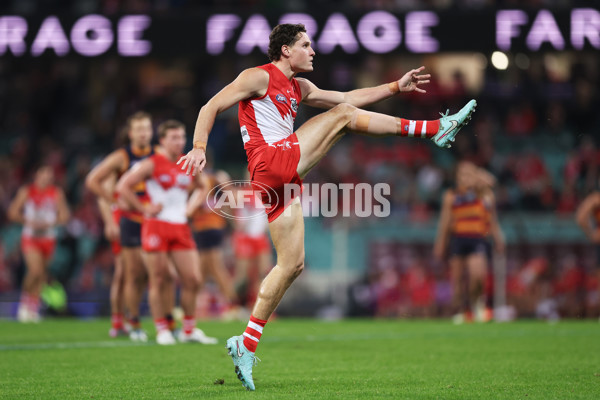 AFL 2025 Round 12 - Sydney v Adelaide - A-59776355