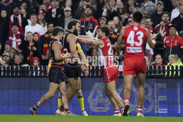 AFL 2025 Round 12 - Sydney v Adelaide - A-59776381