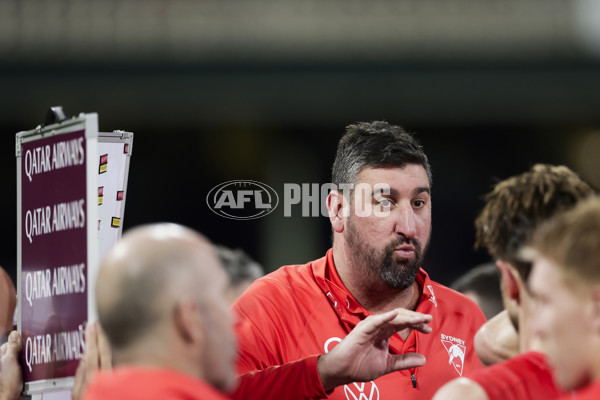 AFL 2025 Round 12 - Sydney v Adelaide - A-59777575
