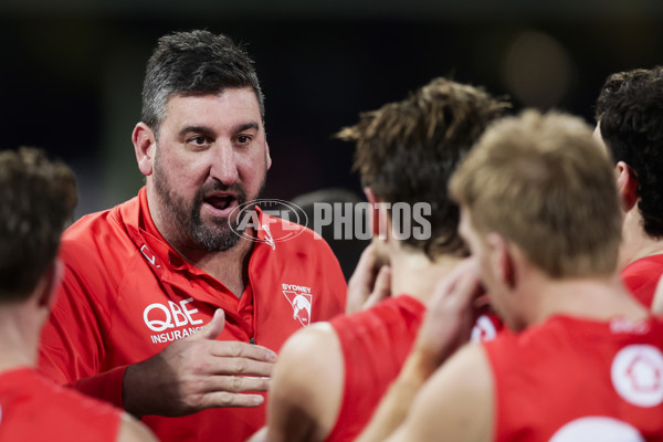 AFL 2025 Round 12 - Sydney v Adelaide - A-59777577