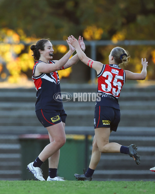 VFLW 2025 Round 07 - Darebin Falcons v Geelong Cats - A-59777609