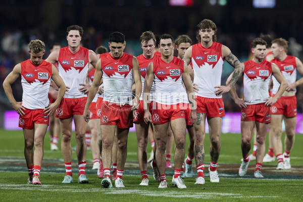 AFL 2025 Round 12 - Sydney v Adelaide - A-59777632