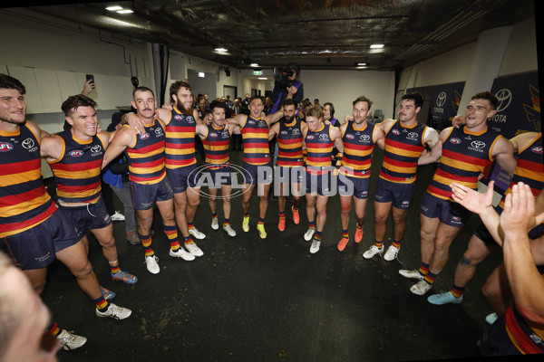 AFL 2025 Round 12 - Sydney v Adelaide - A-59779491