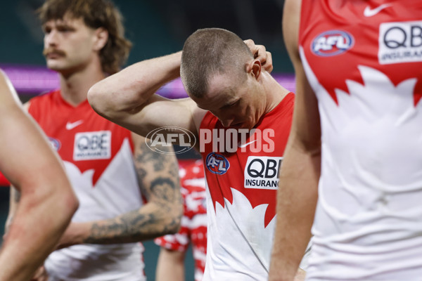 AFL 2025 Round 12 - Sydney v Adelaide - A-59779497