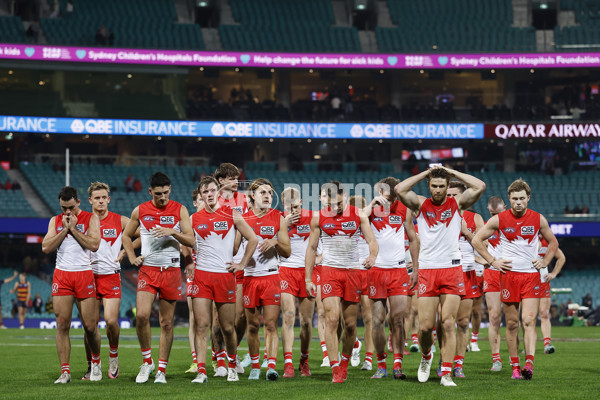 AFL 2025 Round 12 - Sydney v Adelaide - A-59780295
