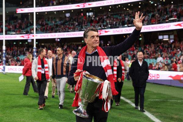 AFL 2025 Round 12 - Sydney v Adelaide - A-59780339