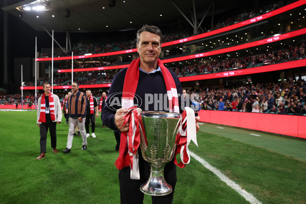 AFL 2025 Round 12 - Sydney v Adelaide - A-59780340