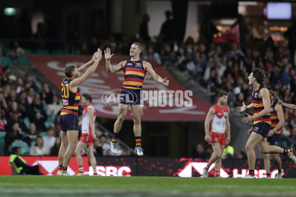AFL 2025 Round 12 - Sydney v Adelaide - A-59780363