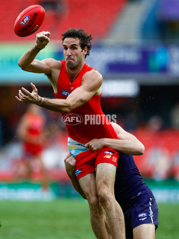 AFL 2025 Round 12 - Gold Coast v Fremantle - A-59782330