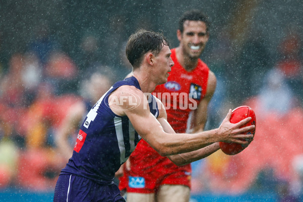 AFL 2025 Round 12 - Gold Coast v Fremantle - A-59782403