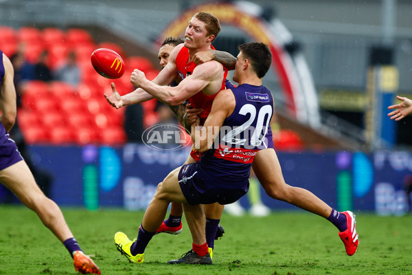 AFL 2025 Round 12 - Gold Coast v Fremantle - A-59783022