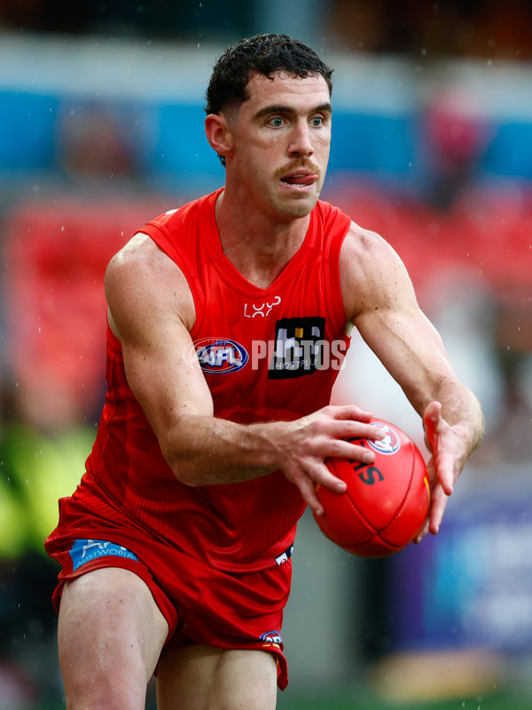 AFL 2025 Round 12 - Gold Coast v Fremantle - A-59783026