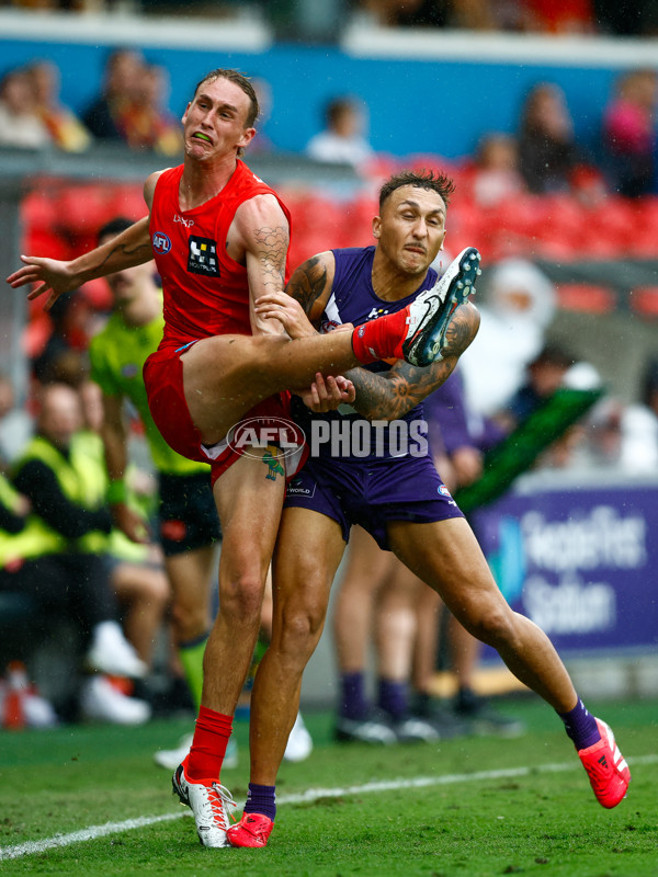 AFL 2025 Round 12 - Gold Coast v Fremantle - A-59783028