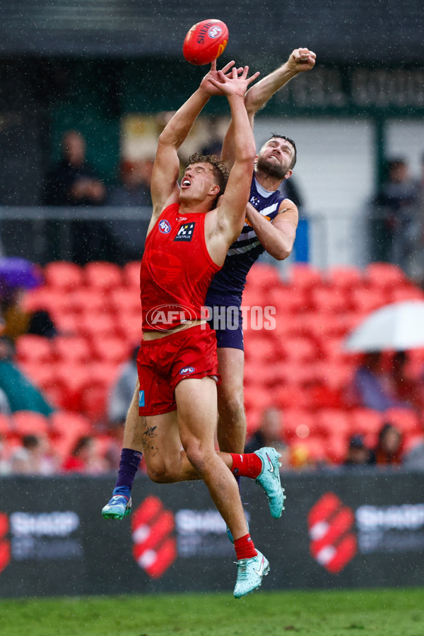 AFL 2025 Round 12 - Gold Coast v Fremantle - A-59783084