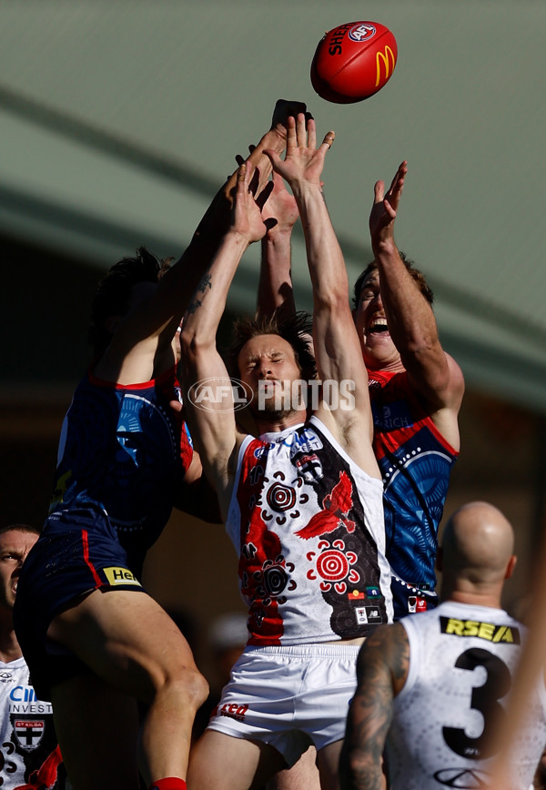 AFL 2025 Round 12 - Melbourne v St Kilda - A-59787811