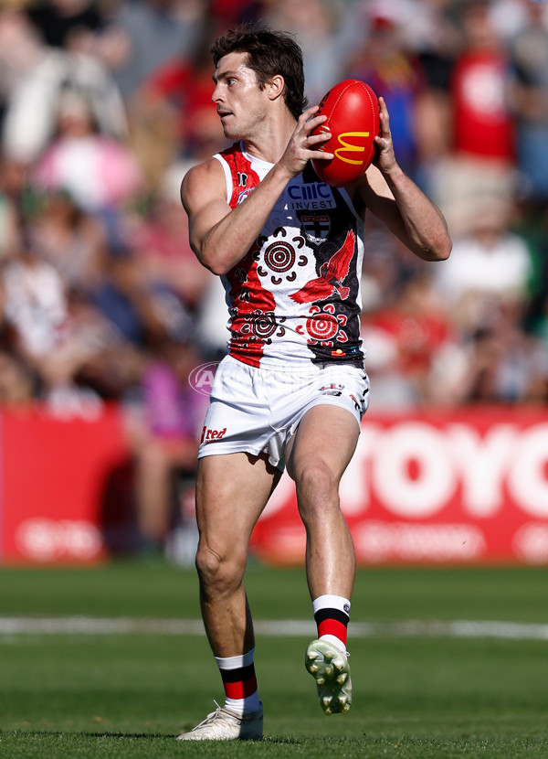 AFL 2025 Round 12 - Melbourne v St Kilda - A-59790497