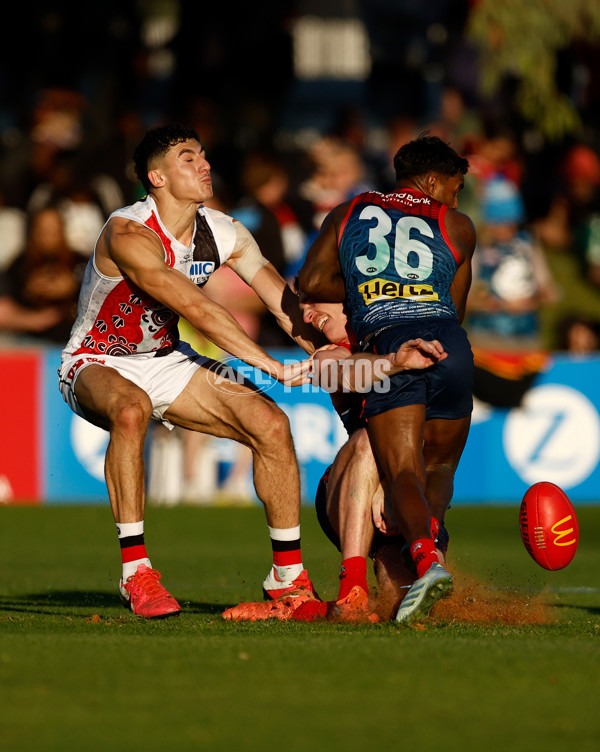 AFL 2025 Round 12 - Melbourne v St Kilda - A-59792704