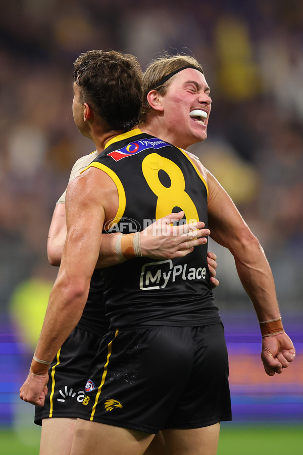 AFL 2025 Round 12 - West Coast v Geelong - A-59799845