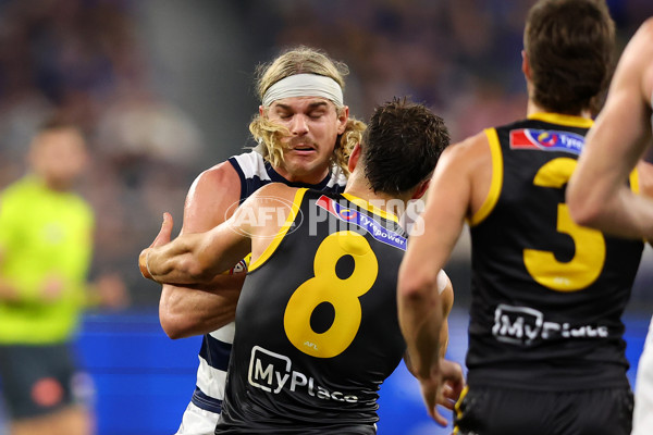 AFL 2025 Round 12 - West Coast v Geelong - A-59800342