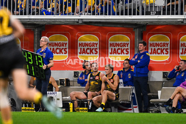 AFL 2025 Round 12 - West Coast v Geelong - A-59800345