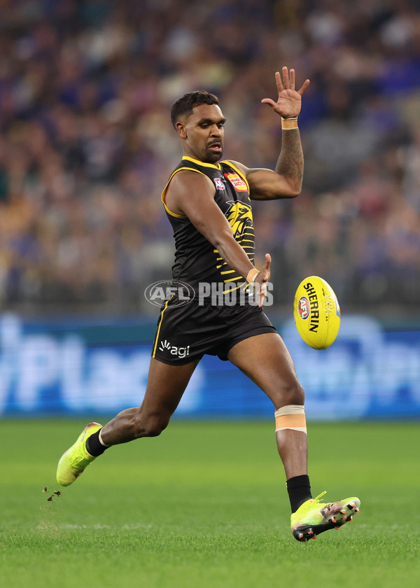 AFL 2025 Round 12 - West Coast v Geelong - A-59802576