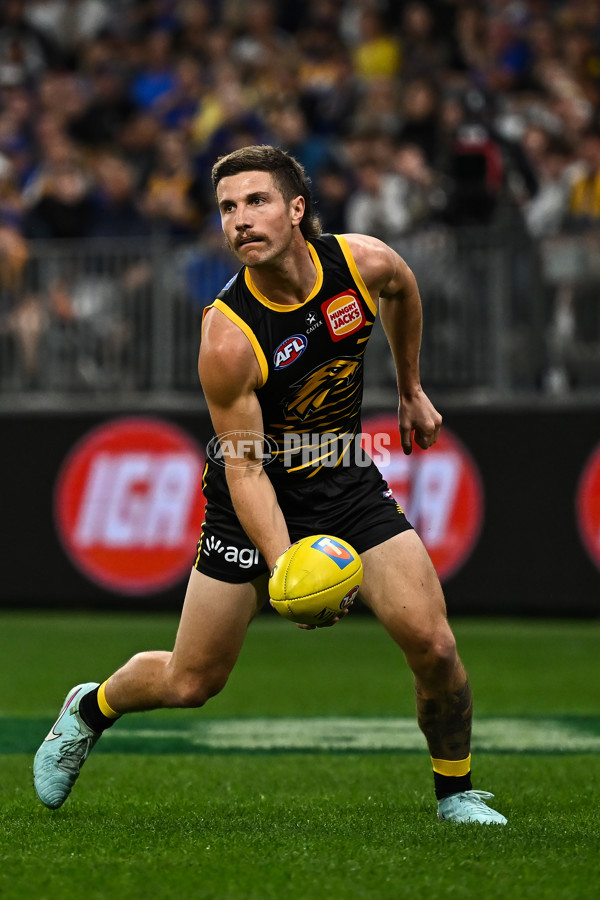 AFL 2025 Round 12 - West Coast v Geelong - A-59804650