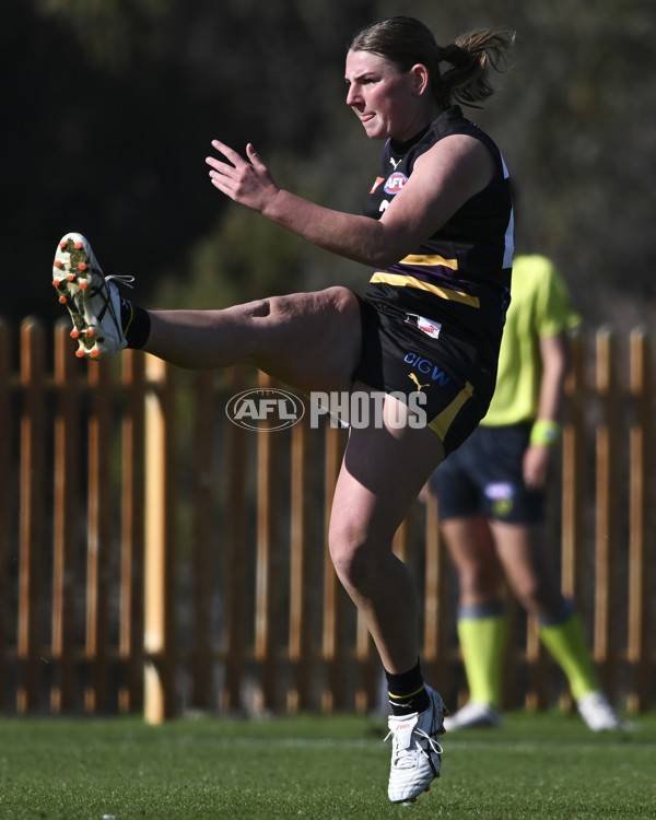 Coates League Girls 2025 Round 08 - Murray Bushrangers v Northern Territory Academy - A-59809178