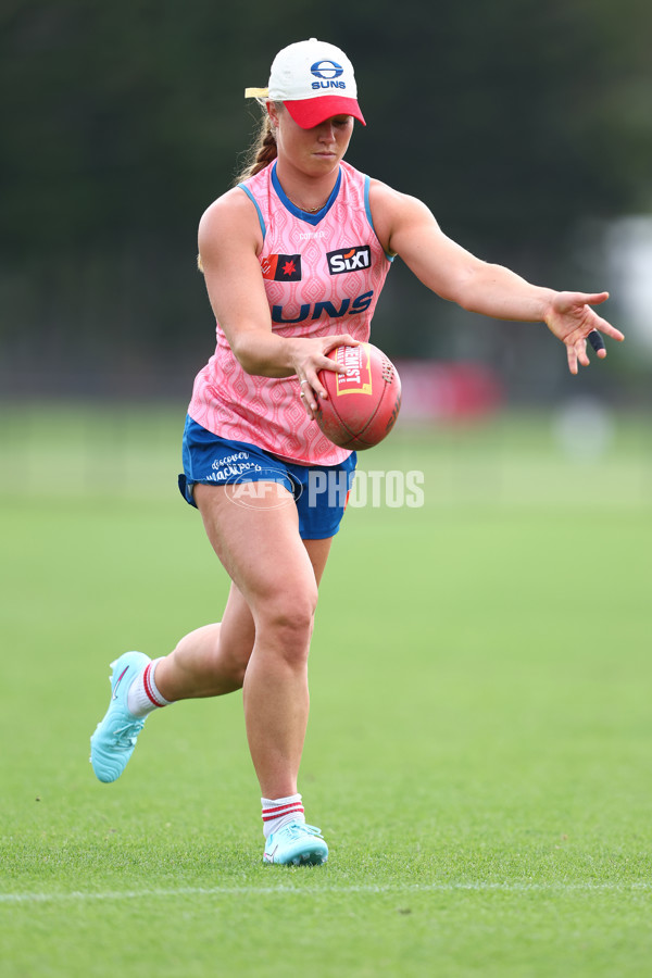 AFLW 2025 Training - Gold Coast 020625 - A-59817036
