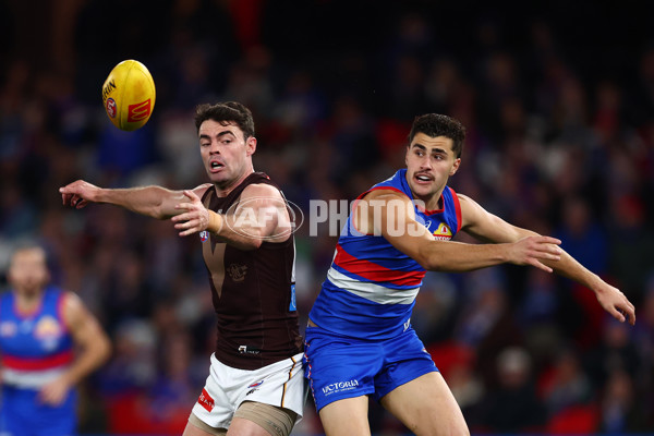 AFL 2025 Round 13 - Western Bulldogs v Hawthorn - A-59837093