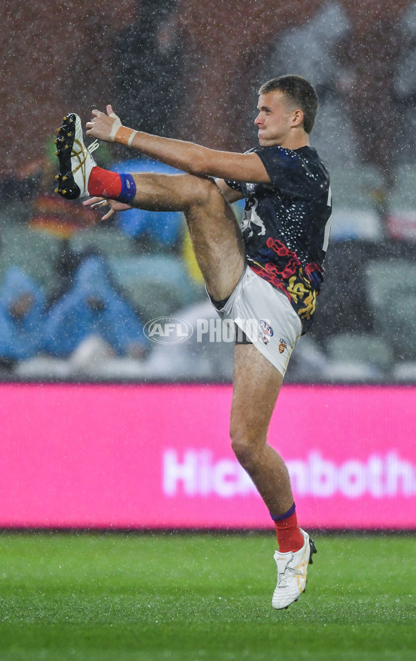 AFL 2025 Round 13 - Adelaide v Brisbane - A-59846897