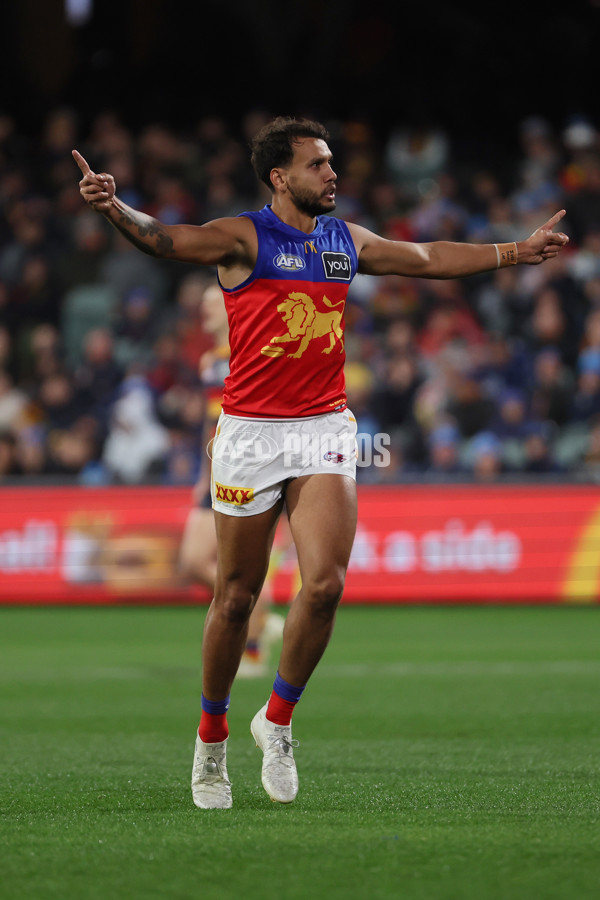 AFL 2025 Round 13 - Adelaide v Brisbane - A-59847727