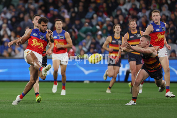 AFL 2025 Round 13 - Adelaide v Brisbane - A-59847734