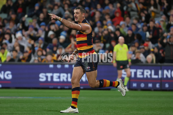 AFL 2025 Round 13 - Adelaide v Brisbane - A-59850461